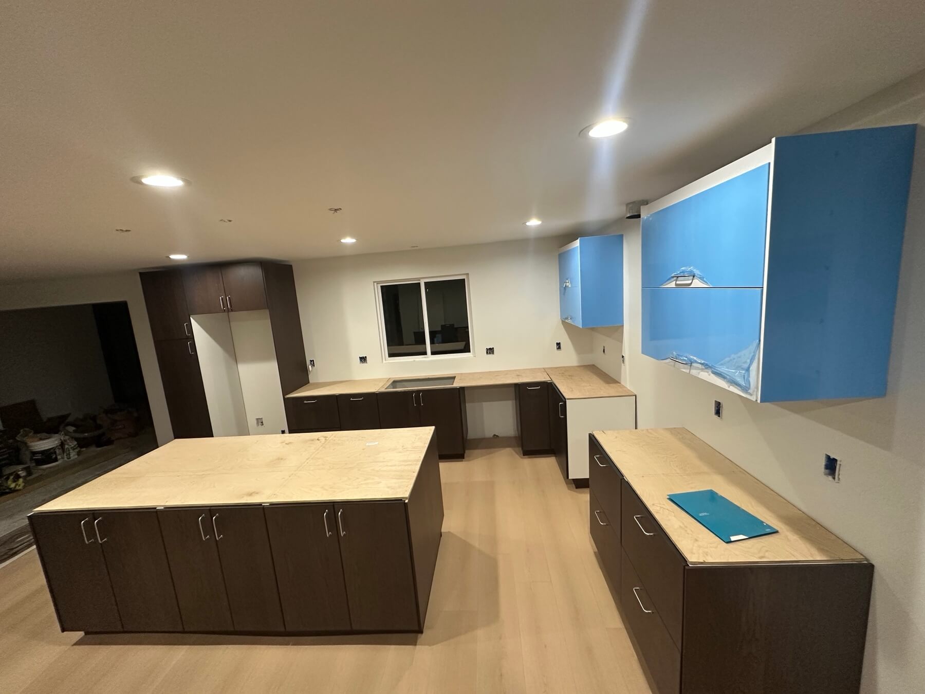 Walk-in closet system with shelves and rails